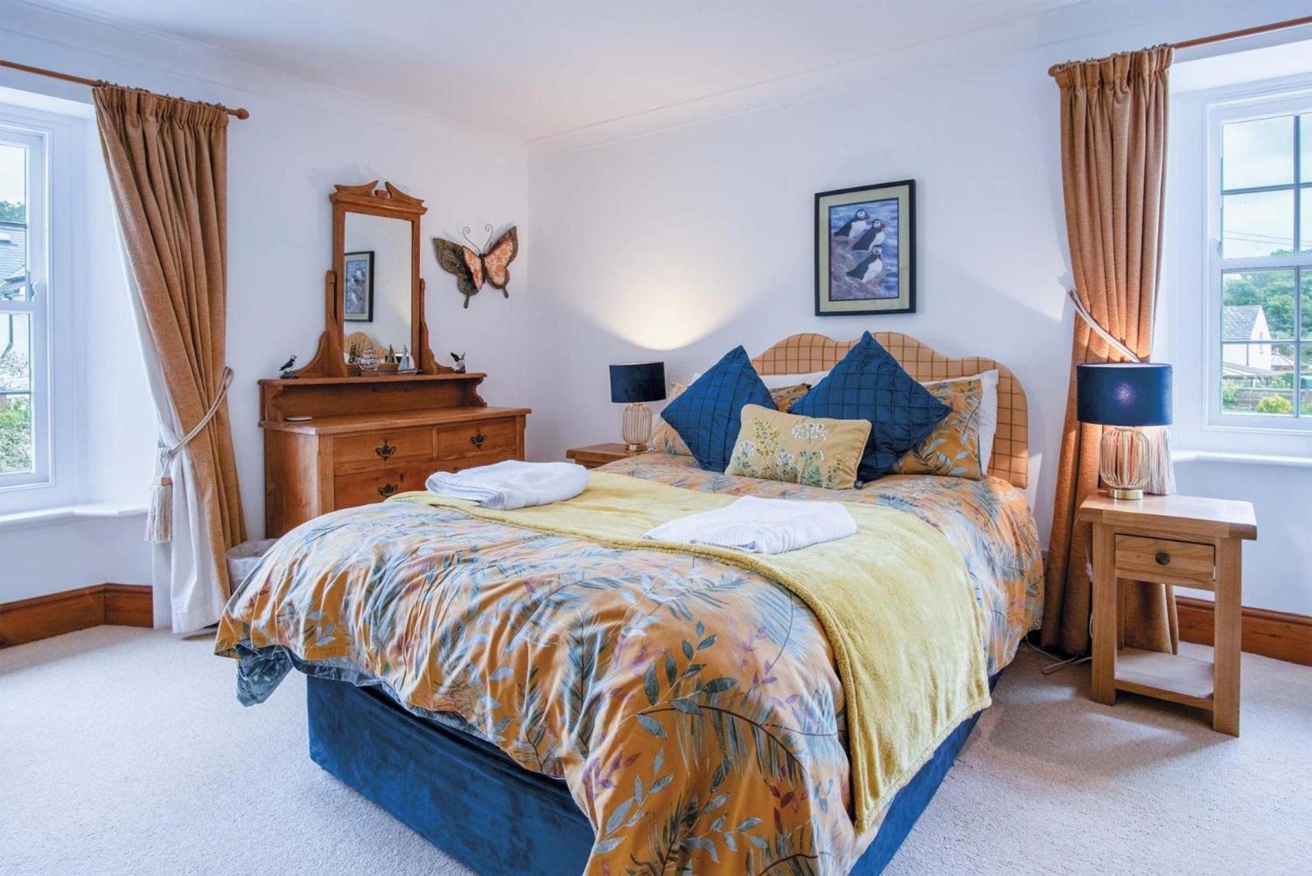 Hall House - 3 Bedroom Cottage - Saint Florence Экстерьер фото